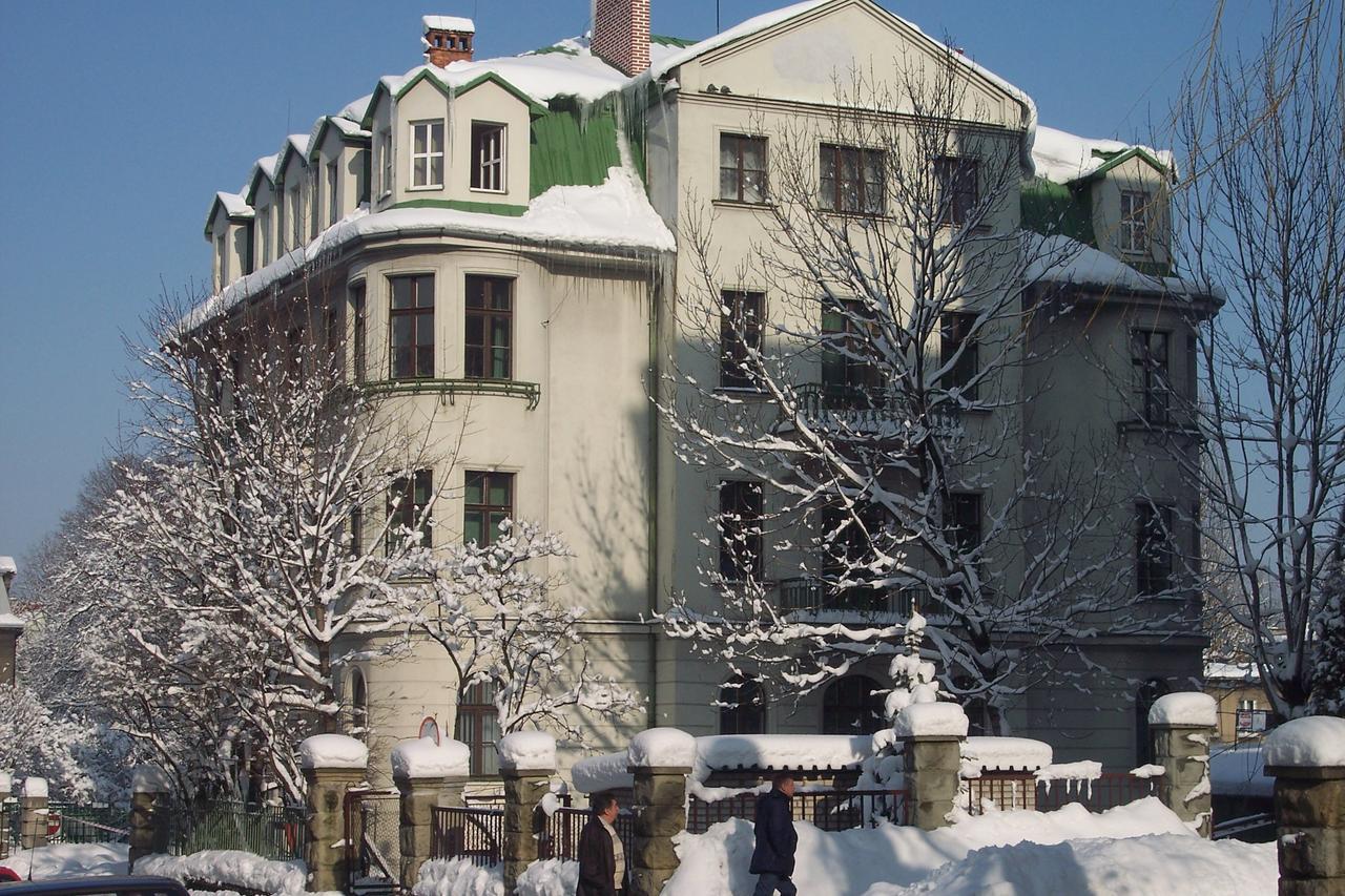 Dom Turysty Pttk W Bielsku - Bialej Hotel Bielsko-Biała Buitenkant foto